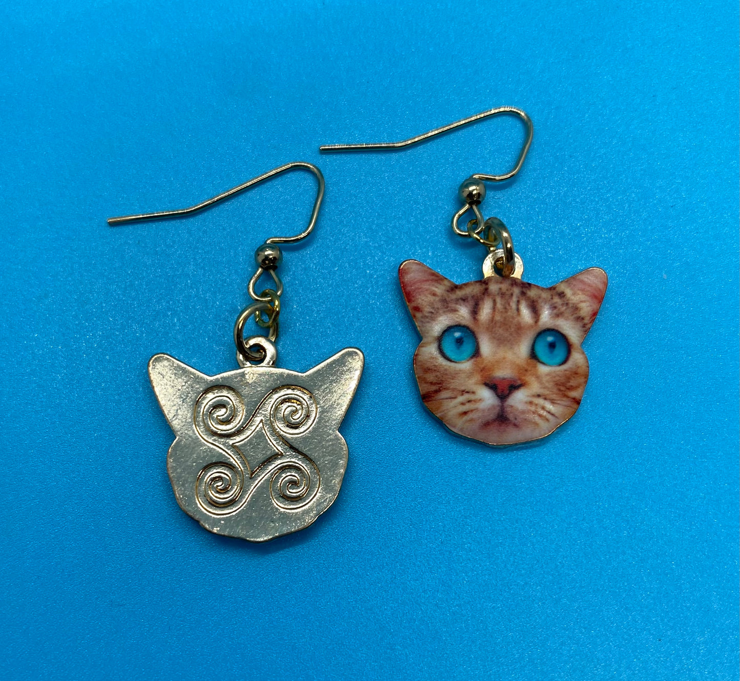 Orange kitty earrings